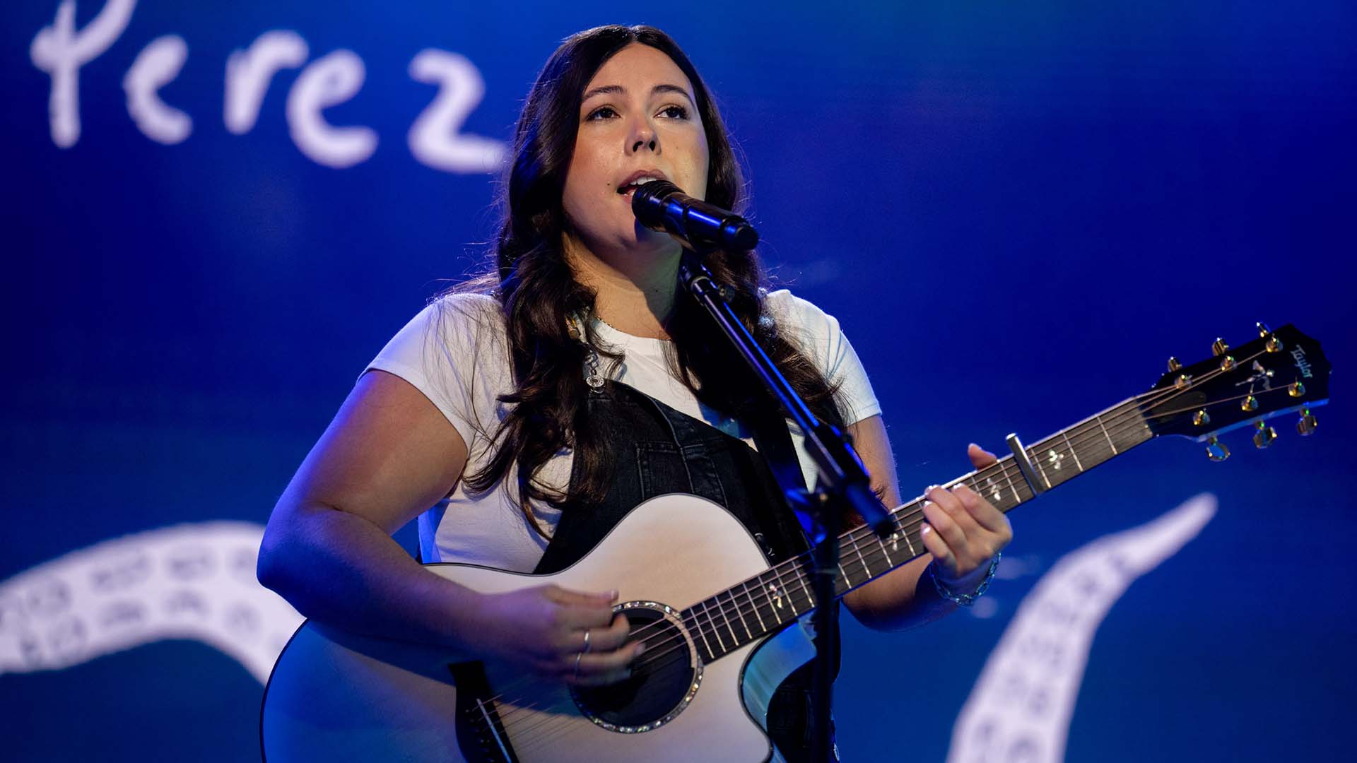 Gigi Perez Boston concert 2025